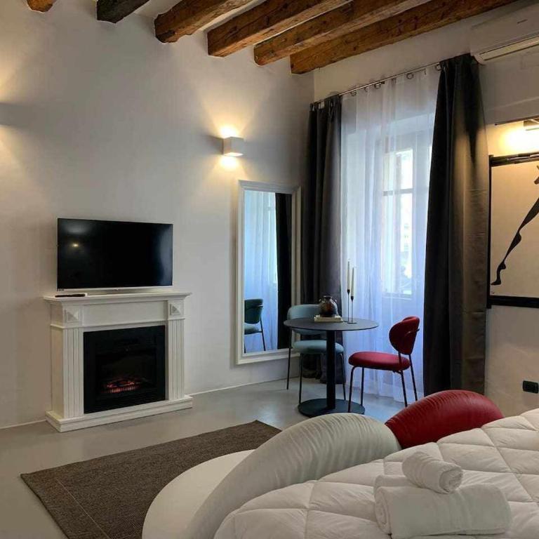 C&O Savoia Deluxe Rooms - Camera Deluxe Matrimoniale/Doppia con Letti Singoli - 3