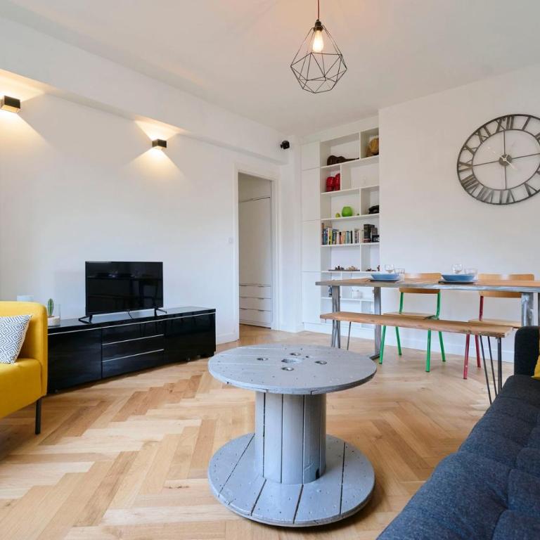 Lille République - 2ch très lumineux + Parking ! - Apartment - 5