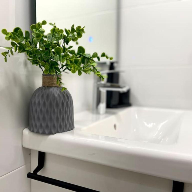 Elegancia junto al Rectorado. - Two-Bedroom Apartment - 16