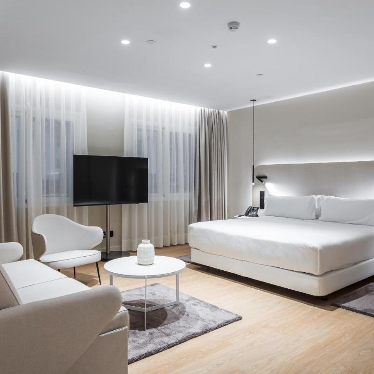 Royal Ramblas - Junior Suite - 3