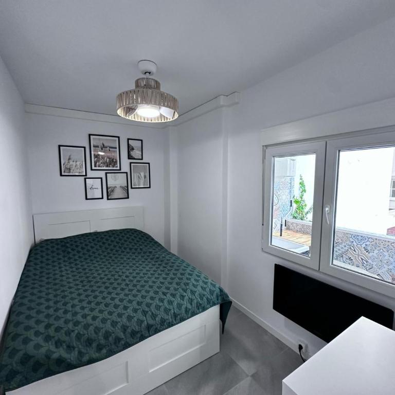 Apartamento Julia - Playa Los Locos, Torrevieja, 3 Dormitorios - Three-Bedroom Apartment - 10