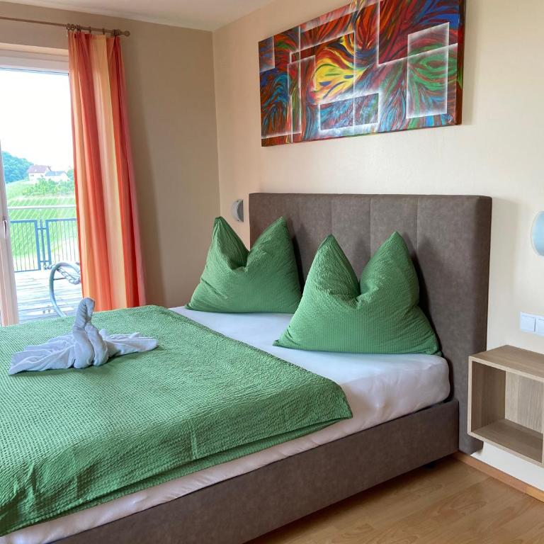 Zweytick Gästezimmer Weingut - Doppelzimmer mit Terrasse - 3