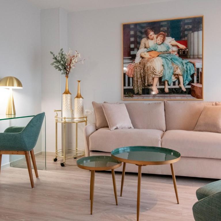 Résidence Hôtelière Chambord au coeur de Menton - entièrement rénovée - Suite Deluxe - 1
