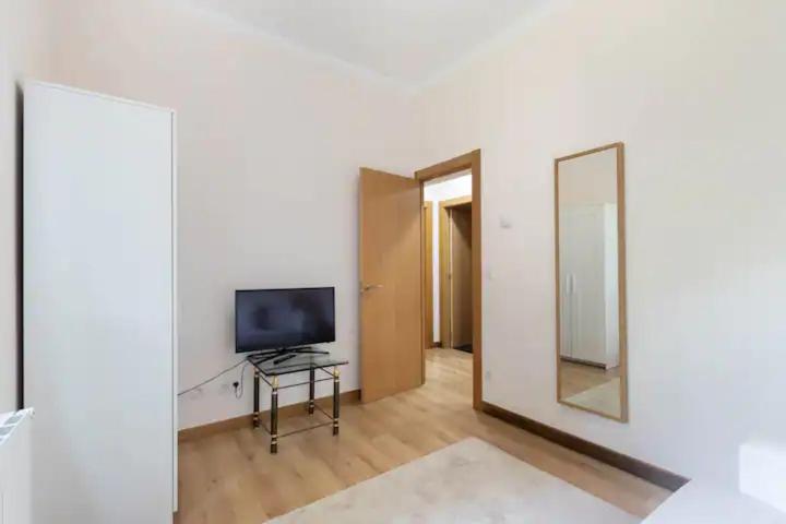 ACE Z12 Apartamento Céntrico Bilbao 3 Pax - Parking gratis - Three-Bedroom Apartment - 25