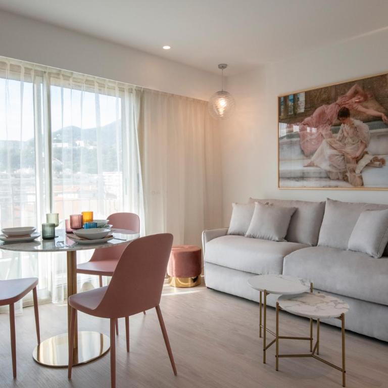 Résidence Hôtelière Chambord au coeur de Menton - entièrement rénovée - Appartement Deluxe - 9