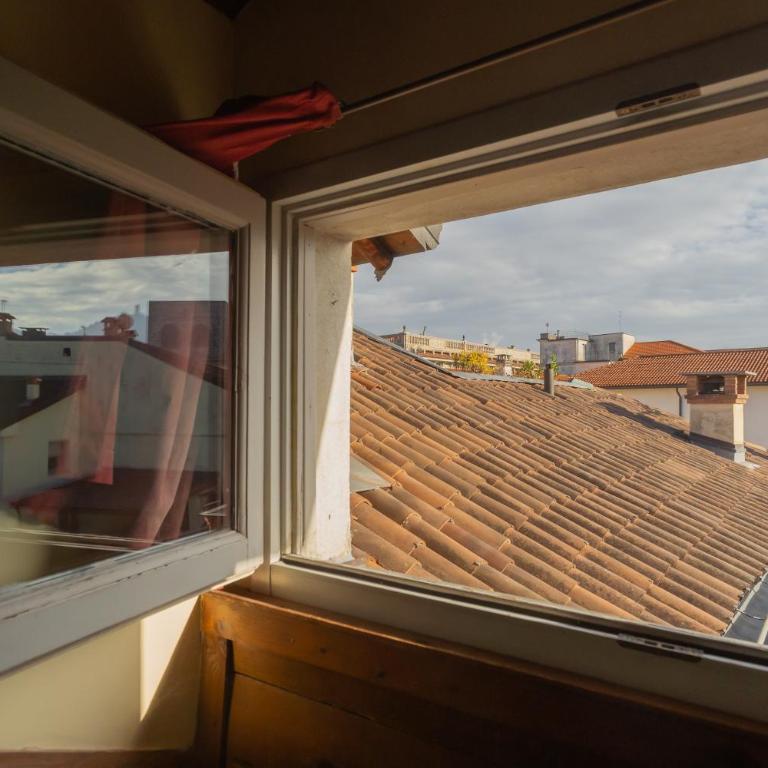 Casa Giovio Elegant Historic Residence in the heart of Como - One-Bedroom Apartment - 33