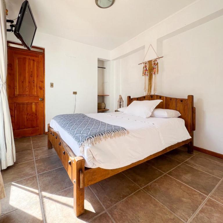 Hostal Villa Italo - Deluxe Queen Room - 4