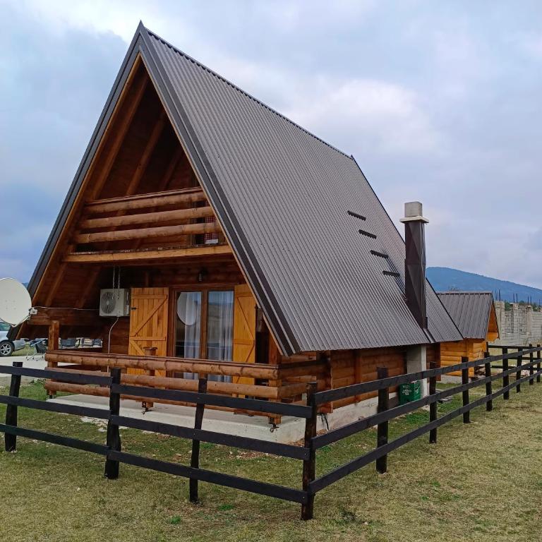 Brvnare Vujičic - Two-Bedroom House - 34