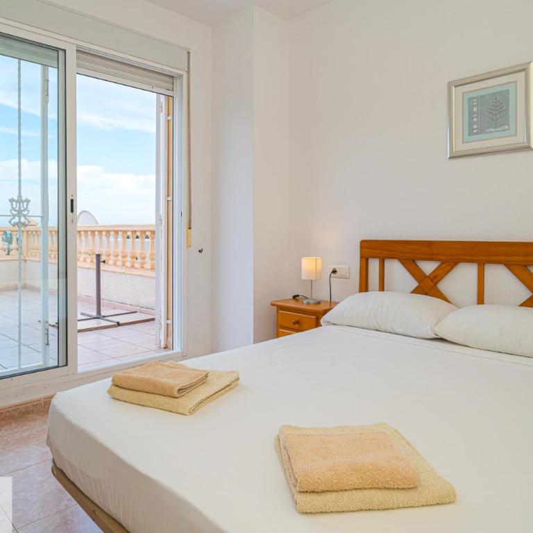 Villa Los Olivos El Poblet Private Pool - Three-Bedroom House - 32