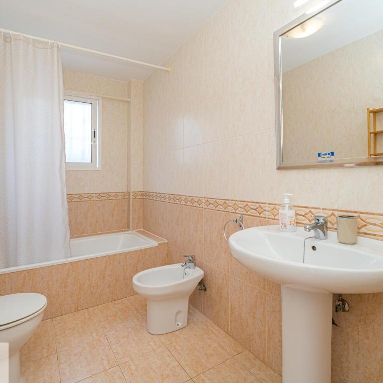 Villa Los Olivos El Poblet Private Pool - Three-Bedroom House - 22