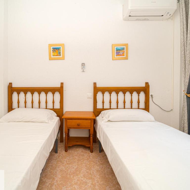 Villa Los Olivos El Poblet Private Pool - Three-Bedroom House - 24