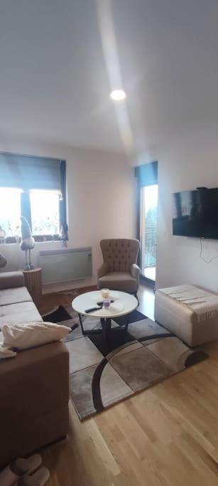 Rosa lux - One-Bedroom Apartment - 4