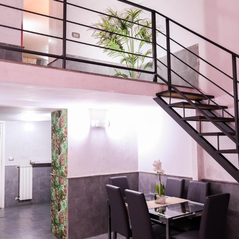 A un passo dal Castello Maschio ANGIOINO Appartment - Appartamento Deluxe - 12