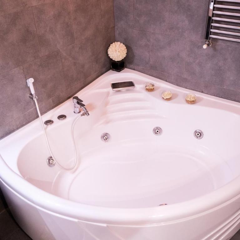 A un passo dal Castello Maschio ANGIOINO Appartment - Appartamento con 1 Camera da Letto - 15
