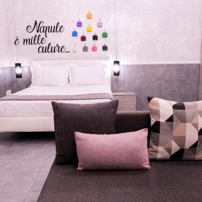 A un passo dal Castello Maschio ANGIOINO Appartment - Appartamento con 1 Camera da Letto - 1