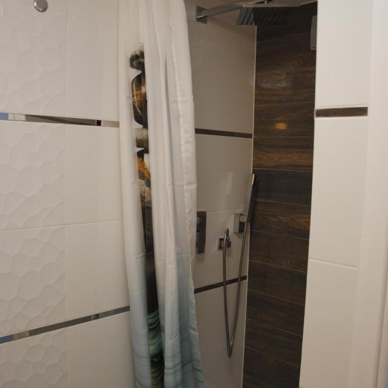 Beautiful home 50m private beach Campello Alicante long-term rental only - Casa de 2 dormitorios - 24