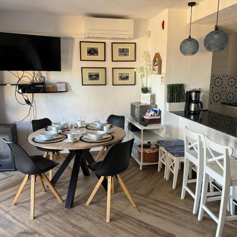 Beautiful home 50m private beach Campello Alicante long-term rental only - Casa de 2 dormitorios - 17