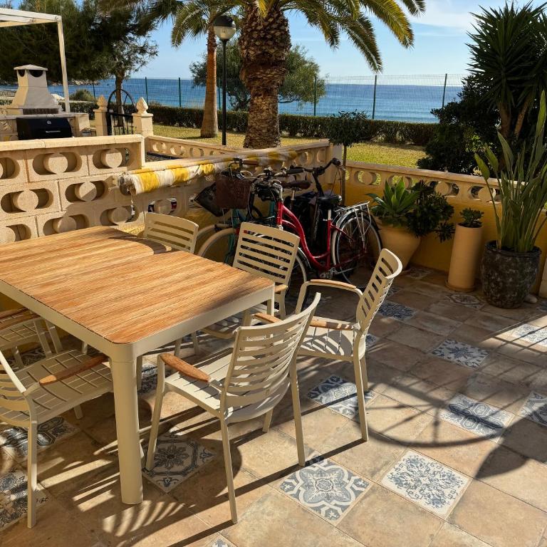 Beautiful home 50m private beach Campello Alicante long-term rental only - Casa de 2 dormitorios - 13