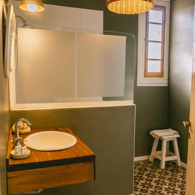 Posada La Victoria - Triple Room with Garden View - 7