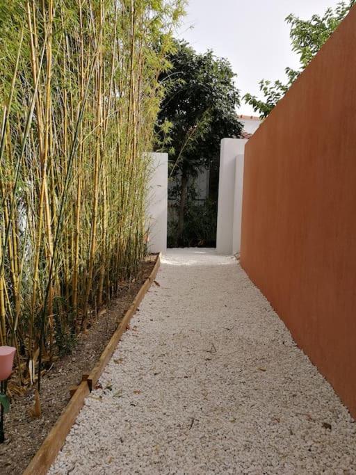 Villa au Calme avec Extérieur et parking gratuit aux portes d'Aix et Marseille Emplacement idéal - Villa 2 Chambres - 21