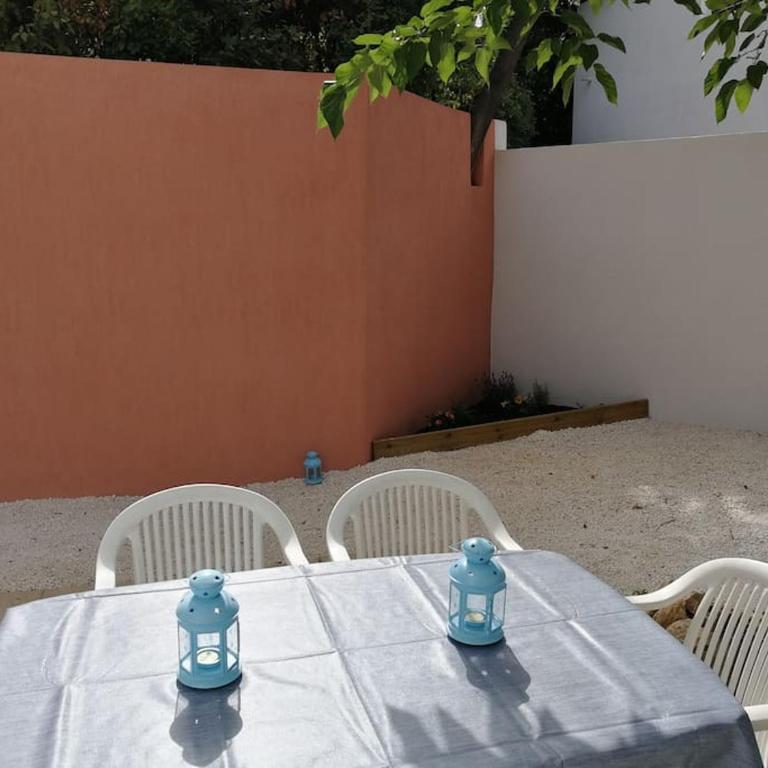 Villa au Calme avec Extérieur et parking gratuit aux portes d'Aix et Marseille Emplacement idéal - Villa 2 Chambres - 22