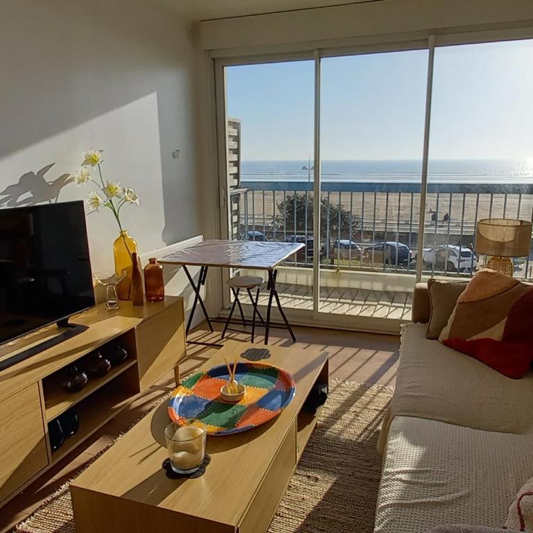 Superbe appartement moderne 2 chambres vue mer, 2 salles d'eau, parking, animaux admis - FR-1-323-276 - Appartement - 16