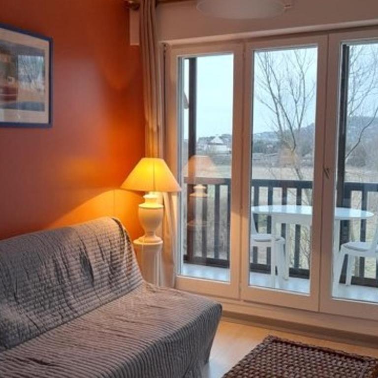 Appartement rénové 2 pièces avec loggia vue mer et parking à Villers-sur-Mer - FR-1-712-7 - Appartement - 1