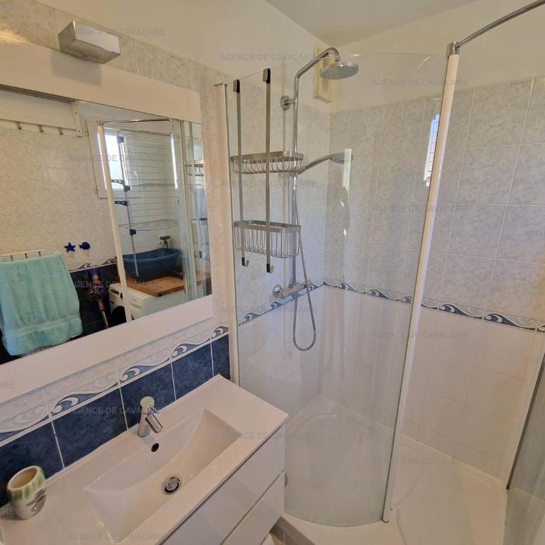 Beau T2 en front de mer avec clim, parking, animaux admis - FR-1-100-327 - Apartment - 4