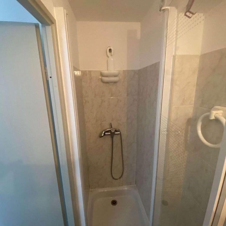 Appartement 2P cabine avec piscine, terrasse et parking privé à Marseillan - FR-1-326-800 - Appartement - 11