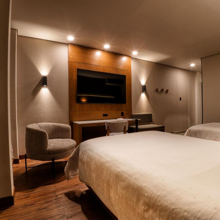 Victoria Ejecutivo - Superior Double Room with Two Double Beds - 6