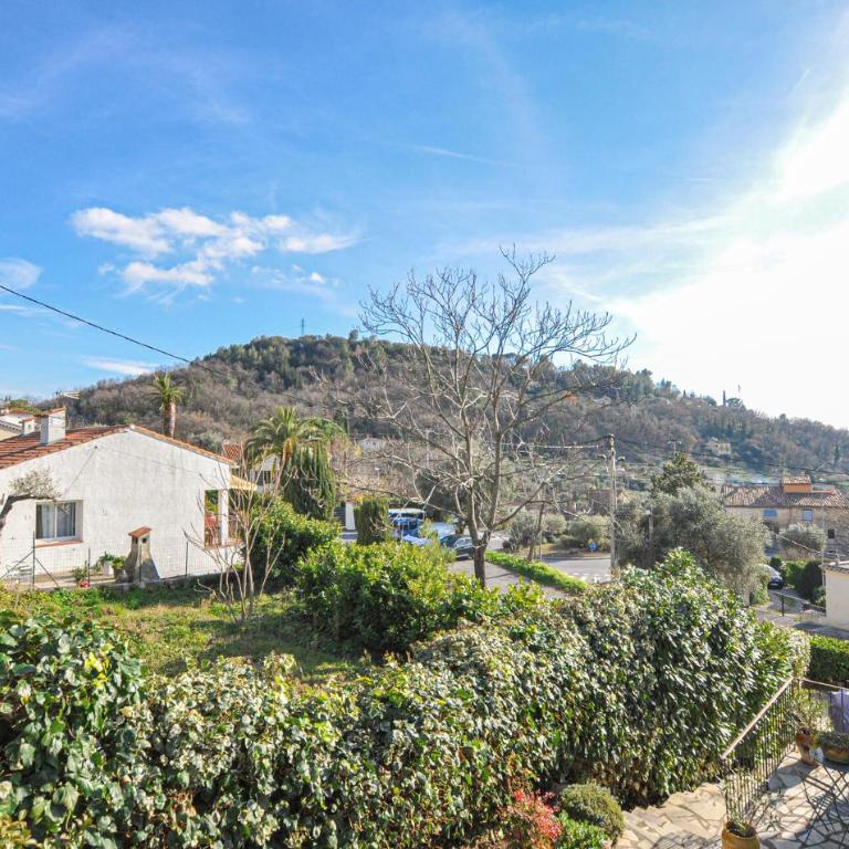 Charmant Appartement À Grasse Avec Piscine - Appartement 1 Chambre - 13