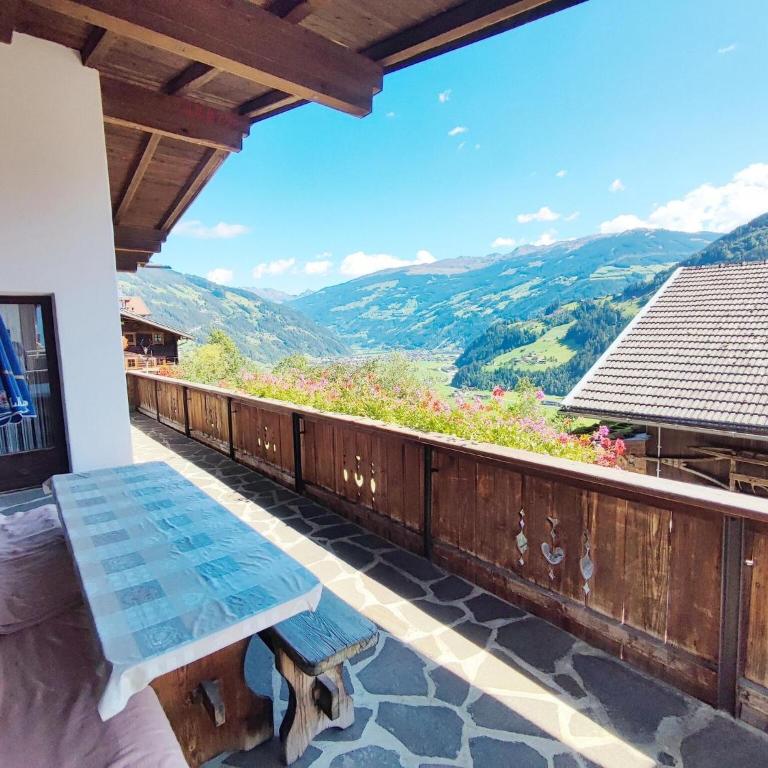 Chalet in Hippach near Ski Paradise - Ferienhaus mit 4 Zimmern - 17