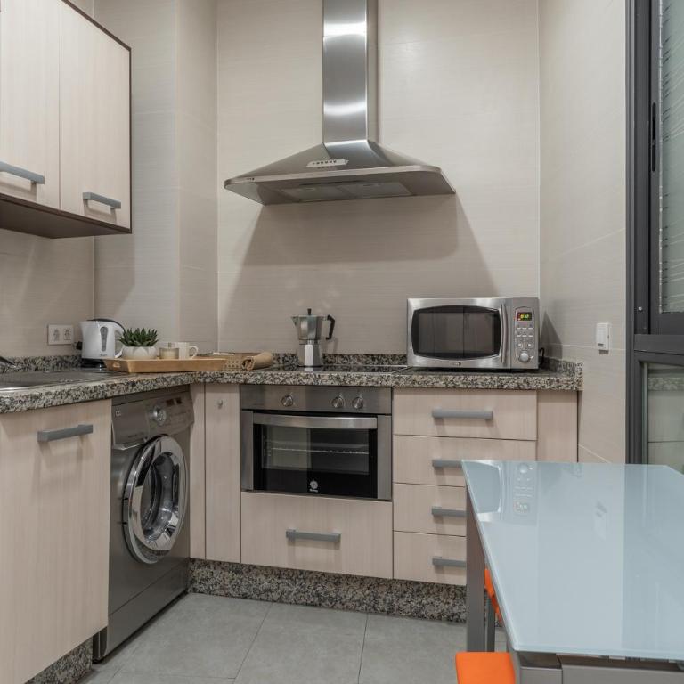 tuGuest Hermosa Apartment - Two-Bedroom Apartment - 18