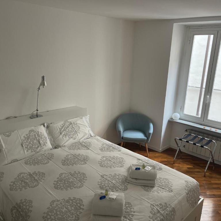 APartmenTorino - One-Bedroom Apartment - 10