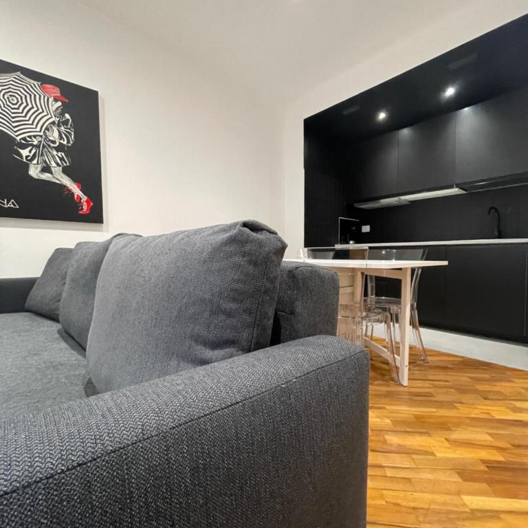 APartmenTorino - One-Bedroom Apartment - 11