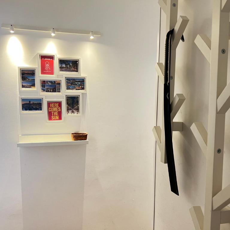 Beach Apartment Alicante - Two-Bedroom Apartment - 11