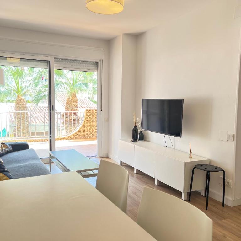 Beach Apartment Alicante - Two-Bedroom Apartment - 7