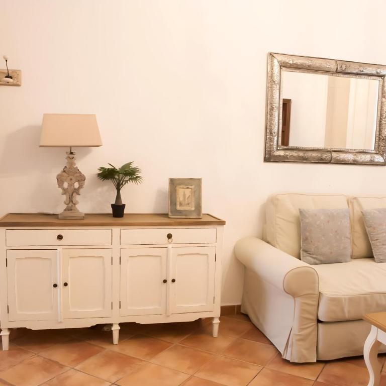 ROMANTICO, TRANQUILO, CENTRICO - Apartamento de 1 dormitorio - 3