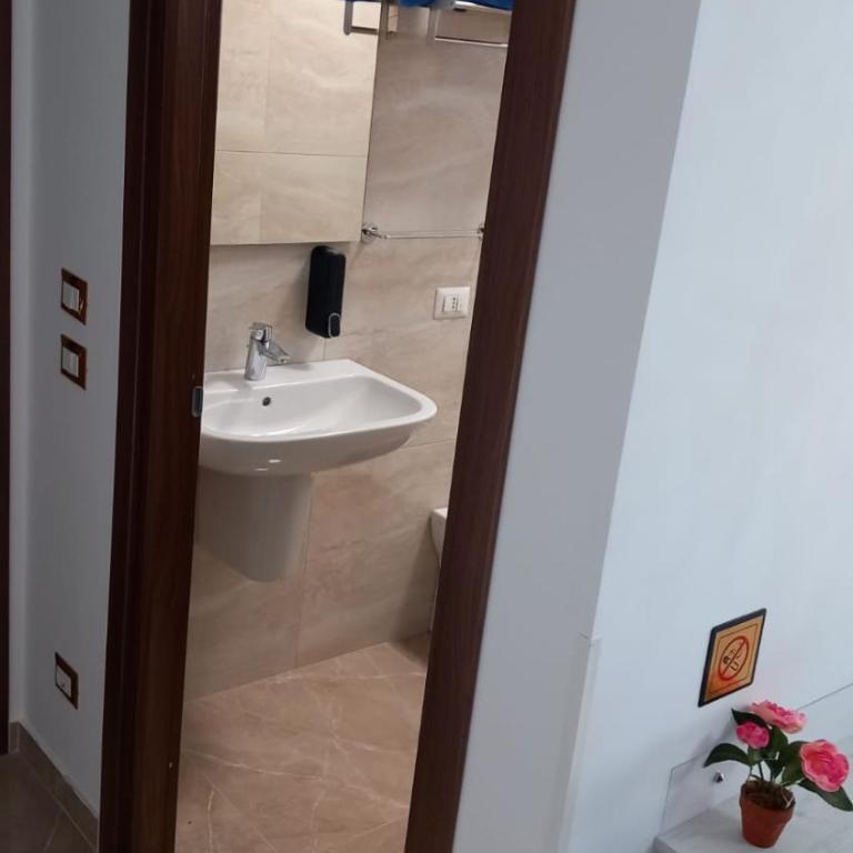 La sirena - Camera Matrimoniale con Balcone (2 Adulti + 1 Bambino) - 7