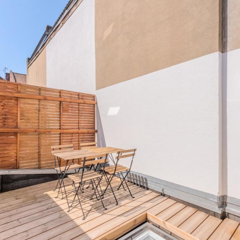 2 BR house w/ terrace, near train stations & metro - Maison de Vacances - 19