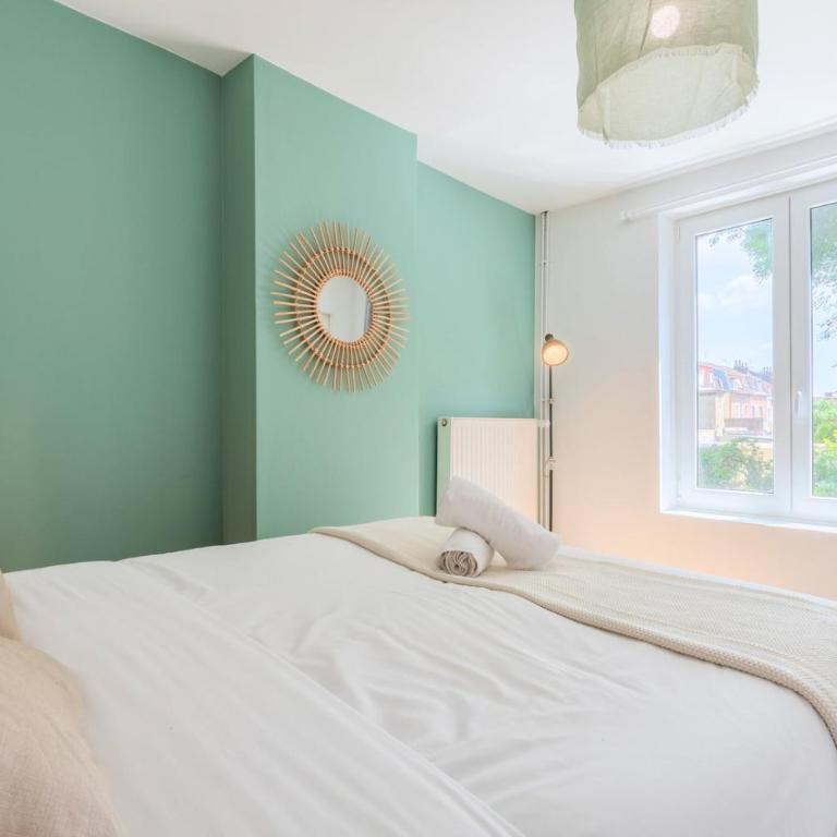 2 BR house w/ terrace, near train stations & metro - Maison de Vacances - 12