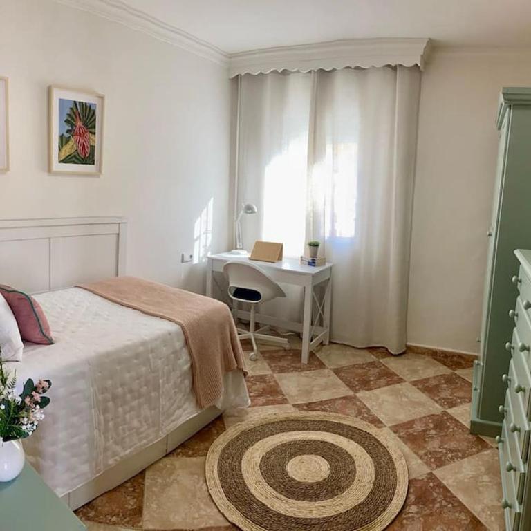 Alojamiento en Málaga cerca de FYCMA y aeropuerto - Casa de 3 dormitorios - 7