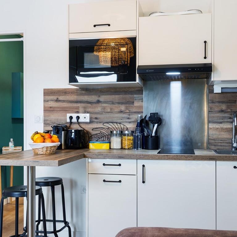 Joli studio - Parking Privé - WIFI Très Haut Débit - Au calme - Apartment mit 1 Schlafzimmer - 2