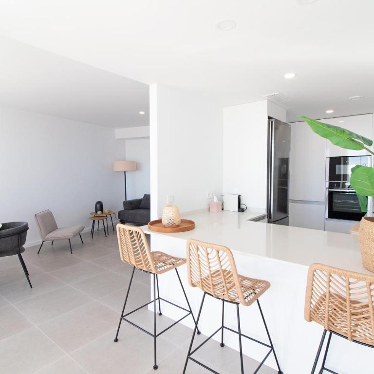 Global Vacacional, Moderno apartamento de dos terrazas con increíbles vistas al mar - Apartment with Sea View - 6