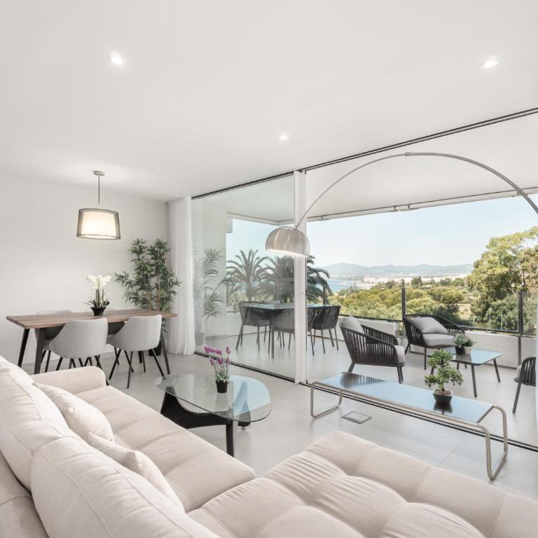 APARTAMENTO CON VISTAS AL MAR, LA CONCHA Y RIO REAL - Two-Bedroom Apartment - 1
