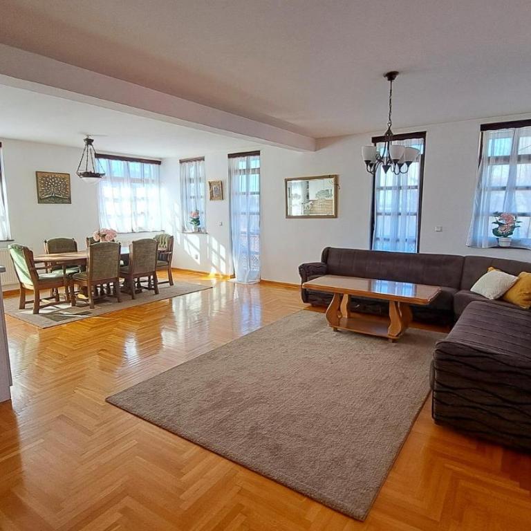 Villa - Vila sa 3 Spavaće Sobe - 23