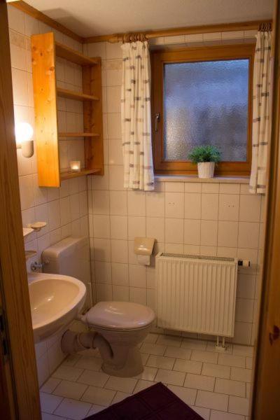 Ferienwohnung Enzian 2 im Feriendorf Sonnenhang im Allgäu - Apartment mit 2 Schlafzimmern und Terrasse - 5