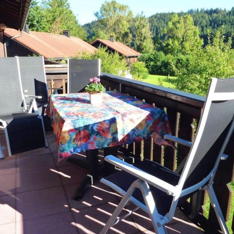 Ferienwohnung Enzian 1 im Feriendorf Sonnenhang im Allgäu - Apartment mit 2 Schlafzimmern und Balkon - 5