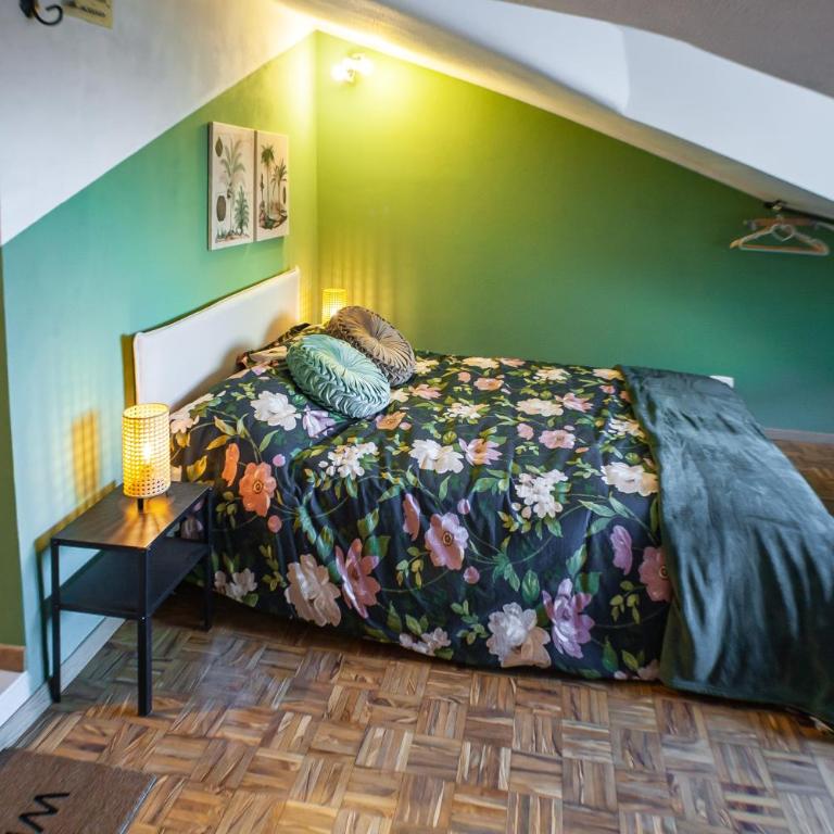 La Mansarda Verde di via Cernaia - Appartamento con 1 Camera da Letto - 2
