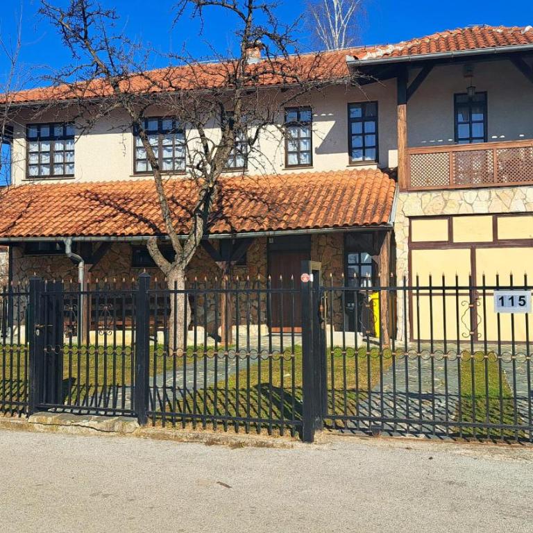 Villa - Vila sa 3 Spavaće Sobe - 1